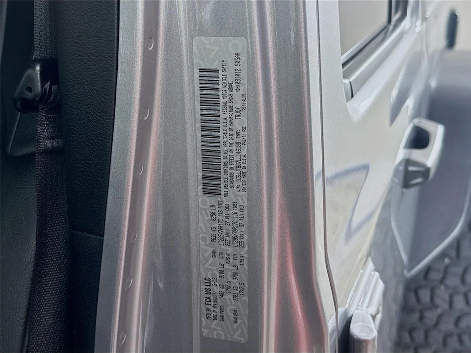 2020 Jeep JT Gladiator - Image 14 of 14