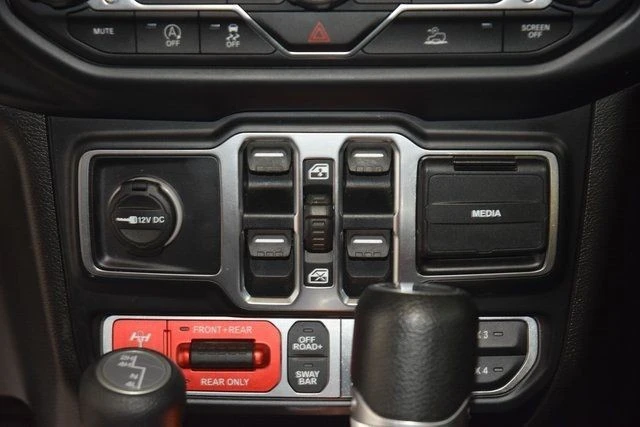 2020 Jeep JT Gladiator - Image 24 of 31