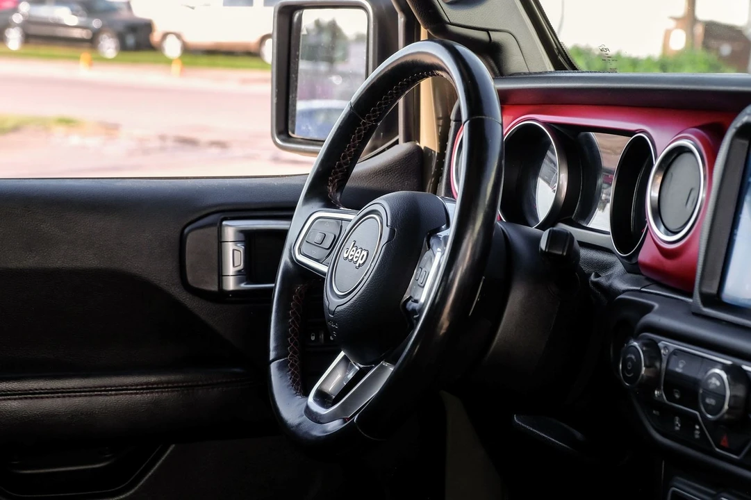 2020 Jeep JT Gladiator - Image 17 of 21