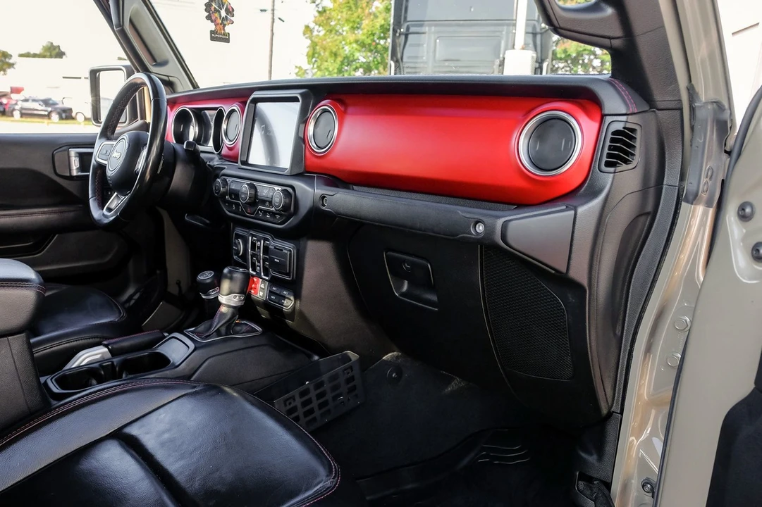 2020 Jeep JT Gladiator - Image 15 of 21