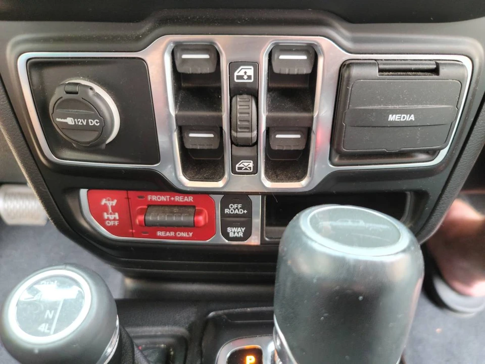 2020 Jeep JT Gladiator - Image 18 of 20