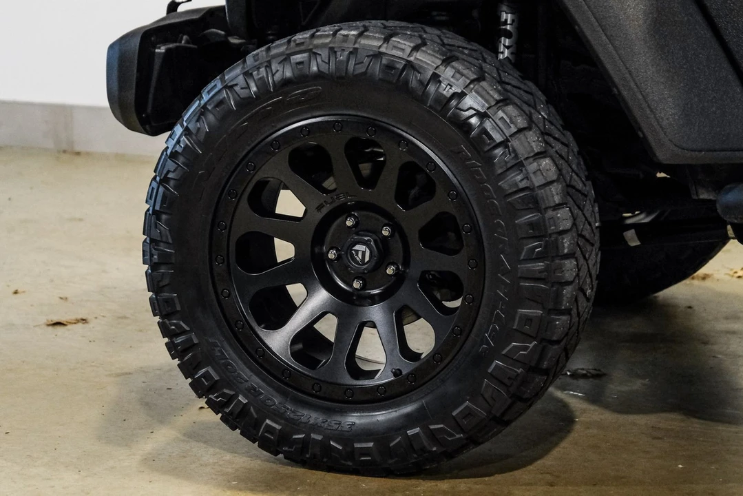 2020 Jeep JT Gladiator - Image 8 of 12