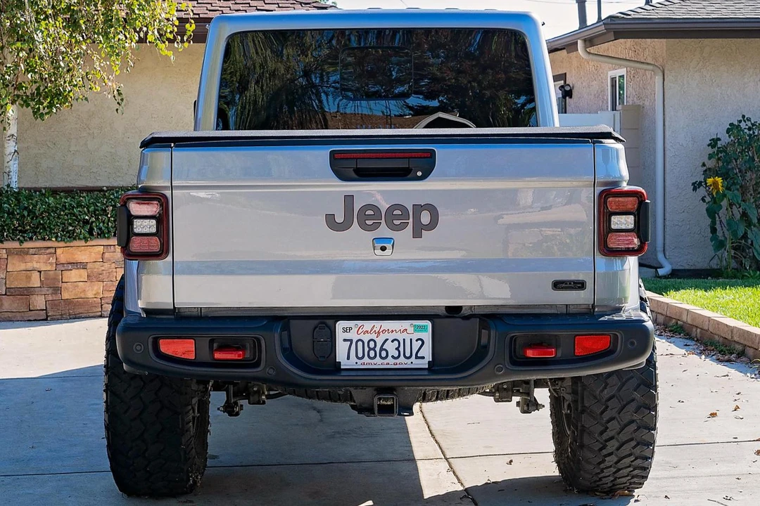 2020 Jeep JT Gladiator - Image 5 of 31