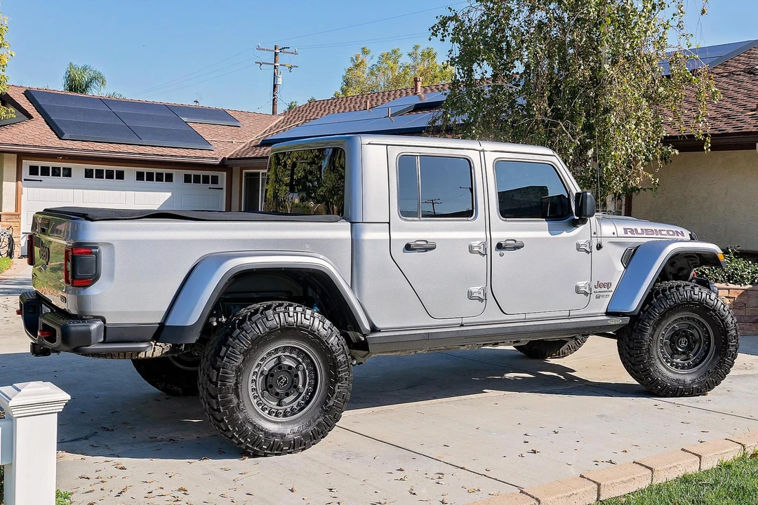 2020 Jeep JT Gladiator - Image 4 of 31