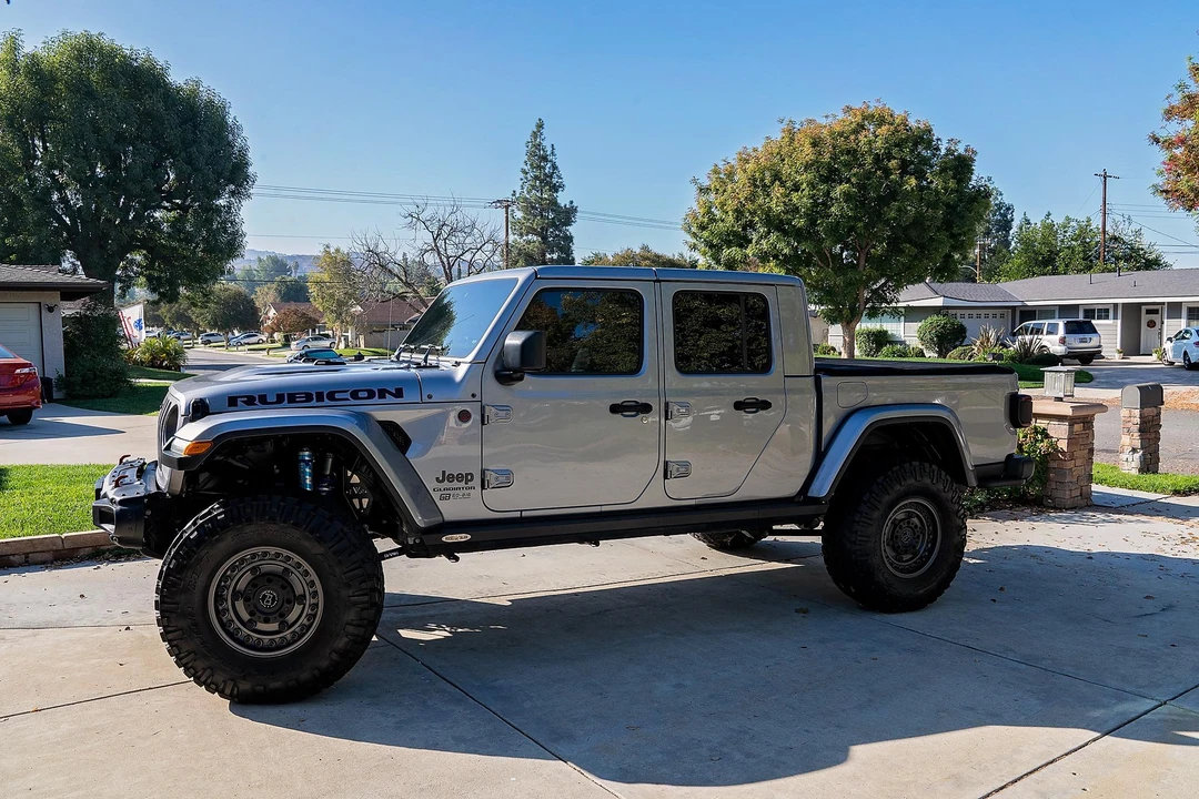2020 Jeep JT Gladiator - Image 12 of 31