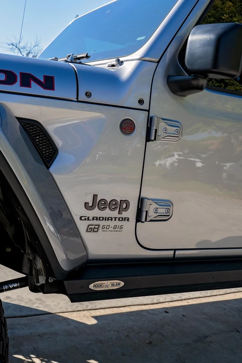 2020 Jeep JT Gladiator - Image 26 of 31