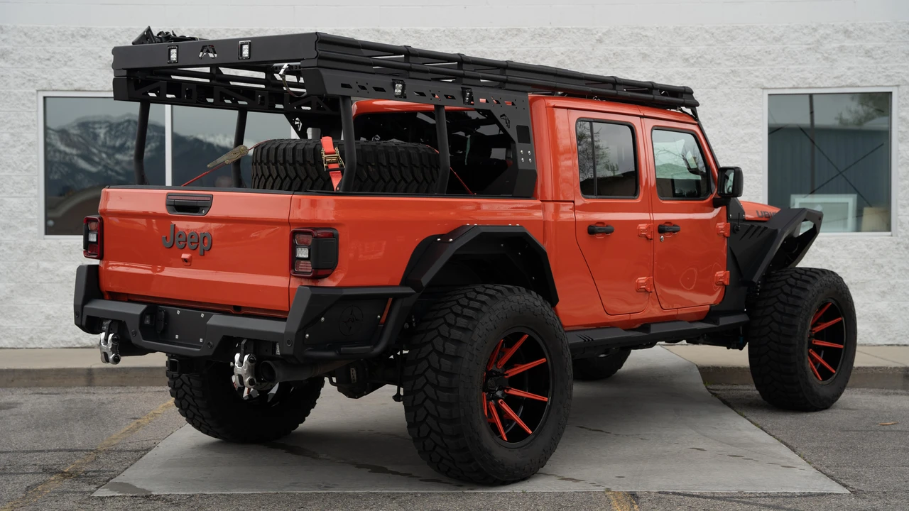 2020 Jeep JT Gladiator - Image 18 of 31