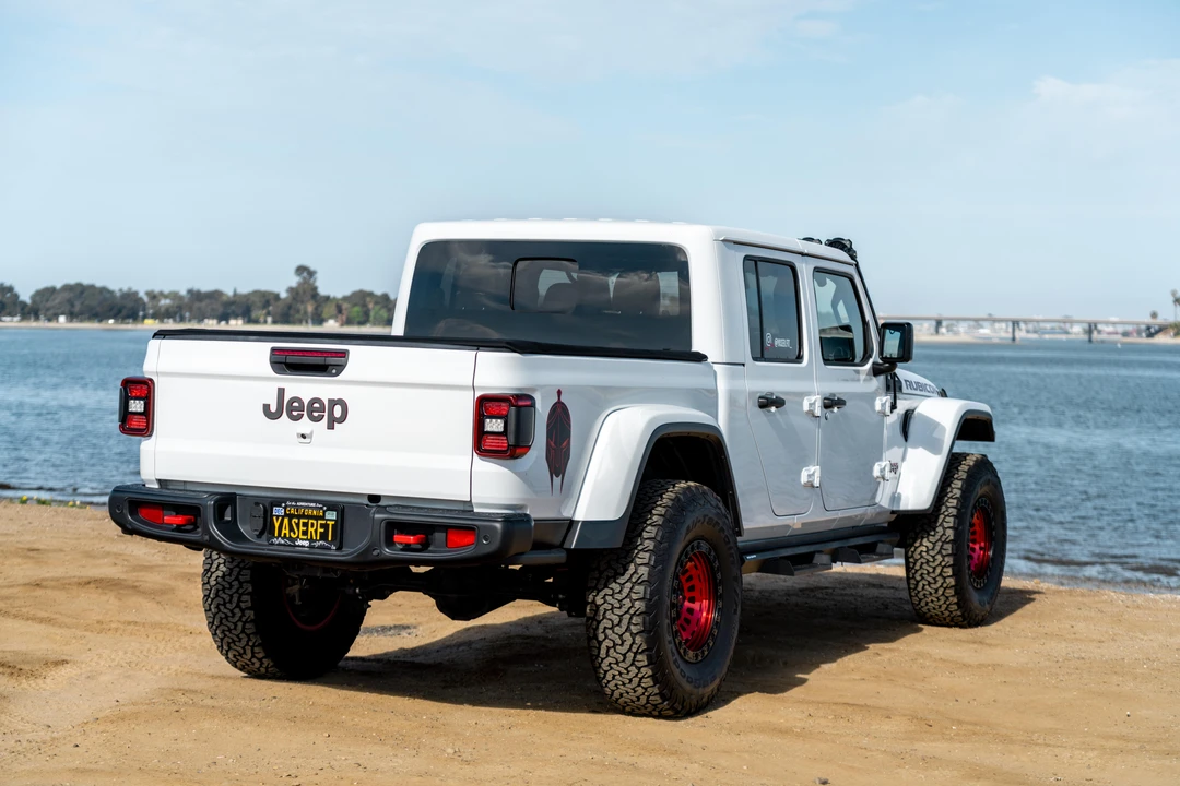 2020 Jeep JT Gladiator - Image 11 of 31
