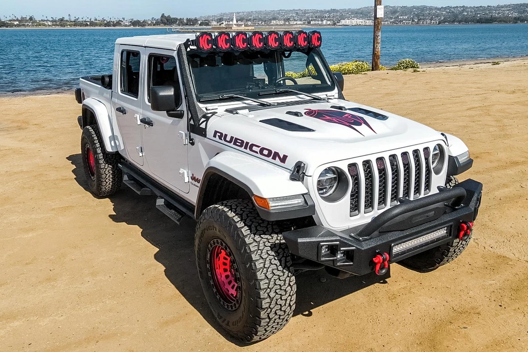 2020 Jeep JT Gladiator - Image 14 of 31
