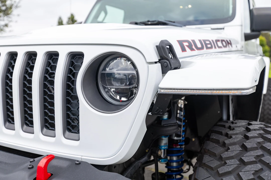 2020 Jeep JT Gladiator - Image 24 of 31