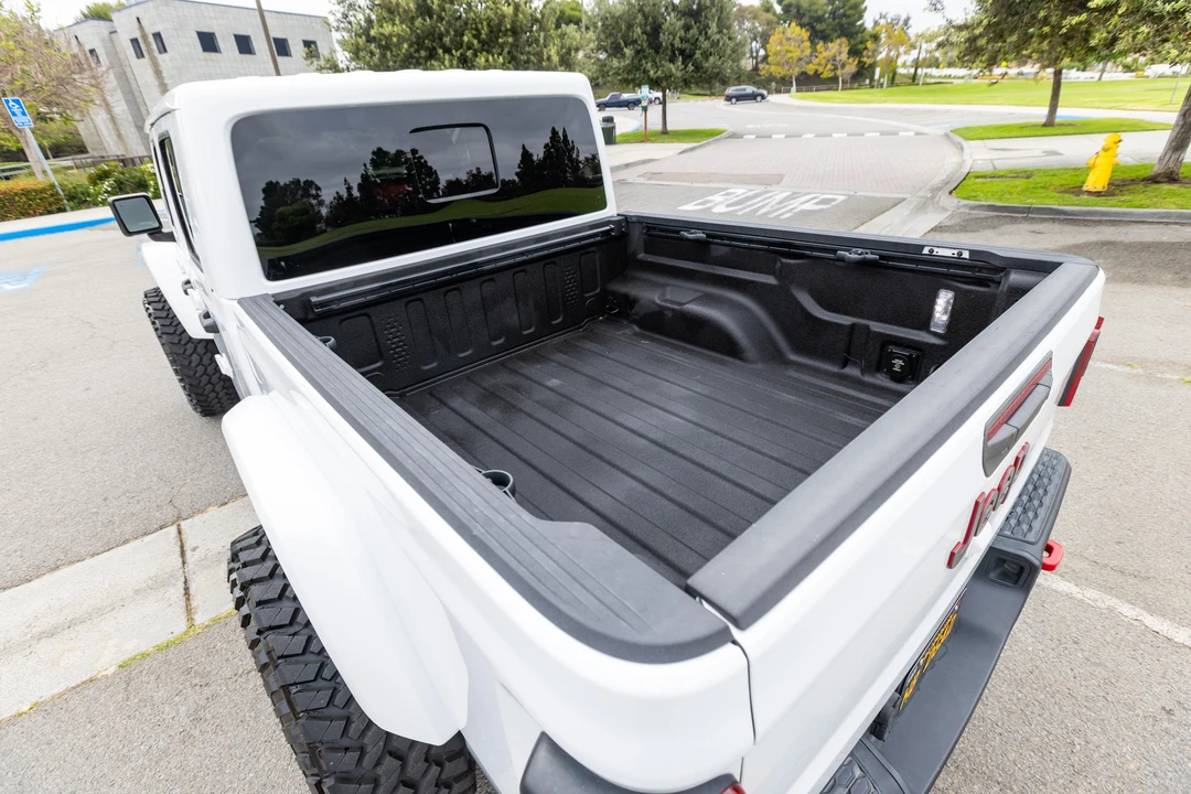 2020 Jeep JT Gladiator - Image 30 of 31
