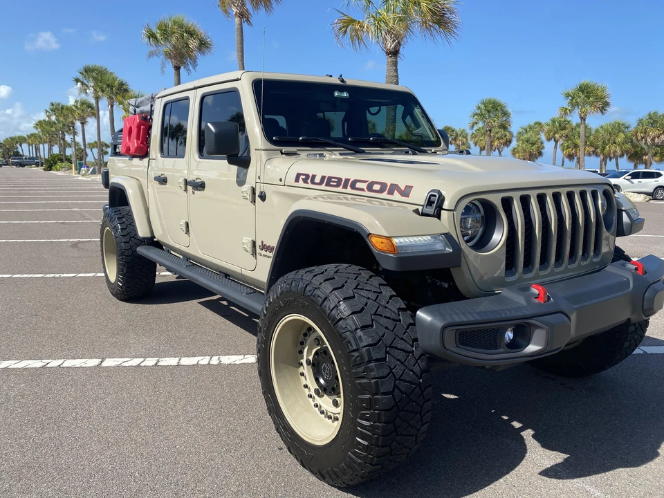 2020 Jeep JT Gladiator - Image 26 of 31