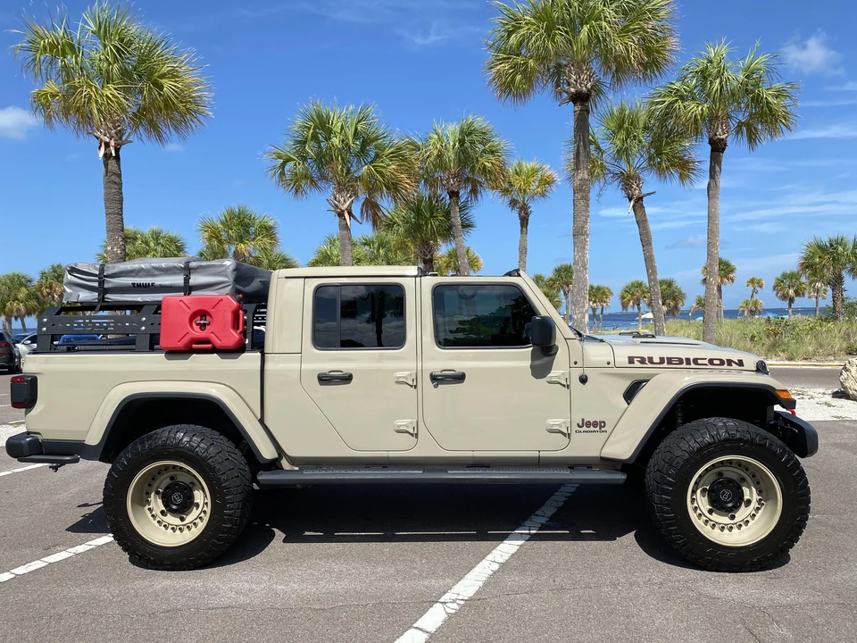 2020 Jeep JT Gladiator - Image 25 of 31