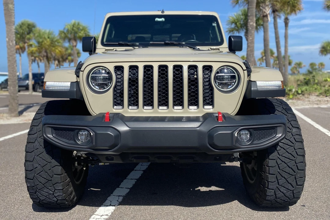 2020 Jeep JT Gladiator - Image 2 of 31