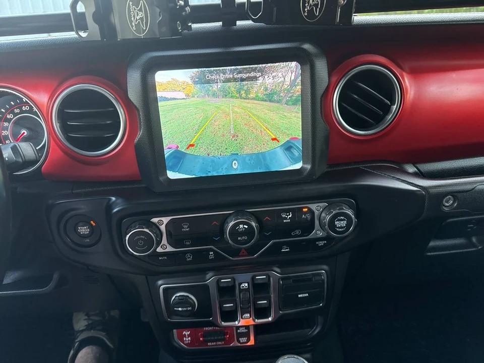 2020 Jeep JT Gladiator - Image 14 of 21