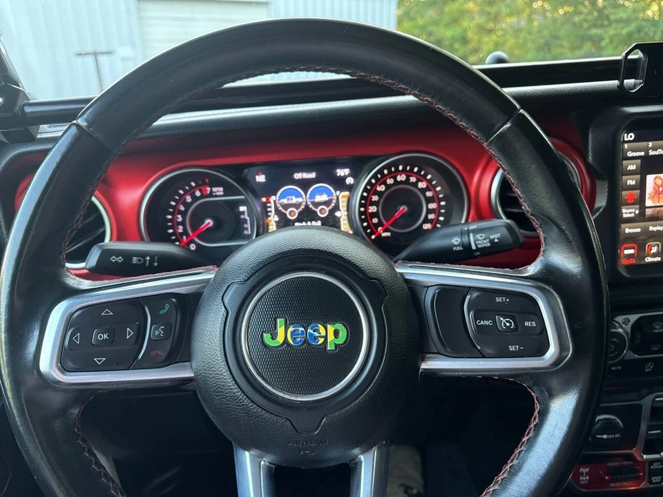 2020 Jeep JT Gladiator - Image 17 of 21
