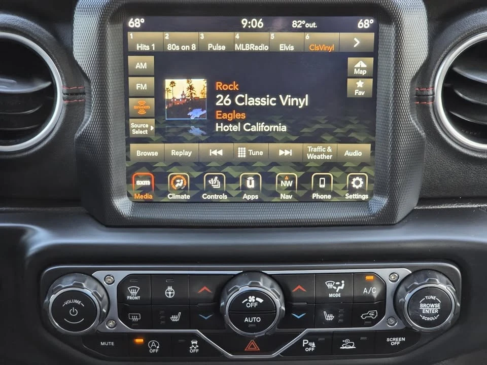 2020 Jeep JT Gladiator - Image 14 of 20