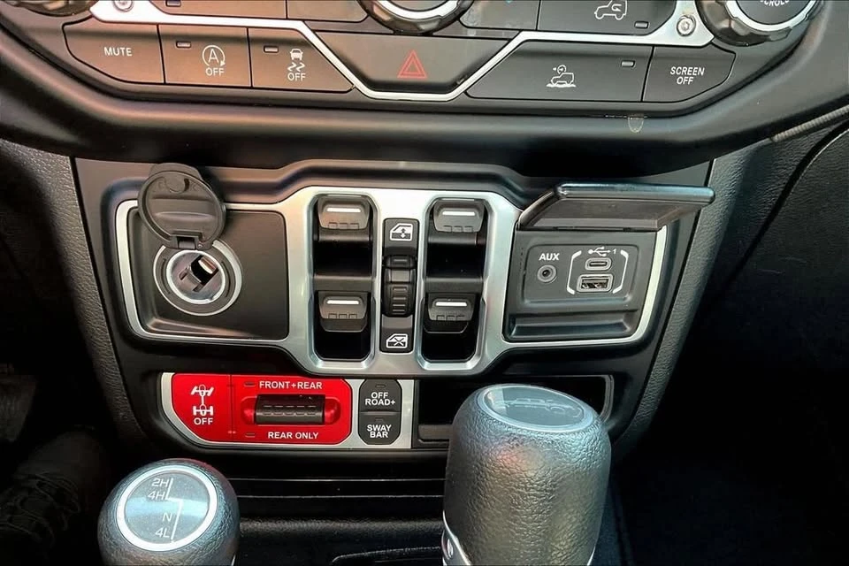 2020 Jeep JT Gladiator - Image 19 of 20