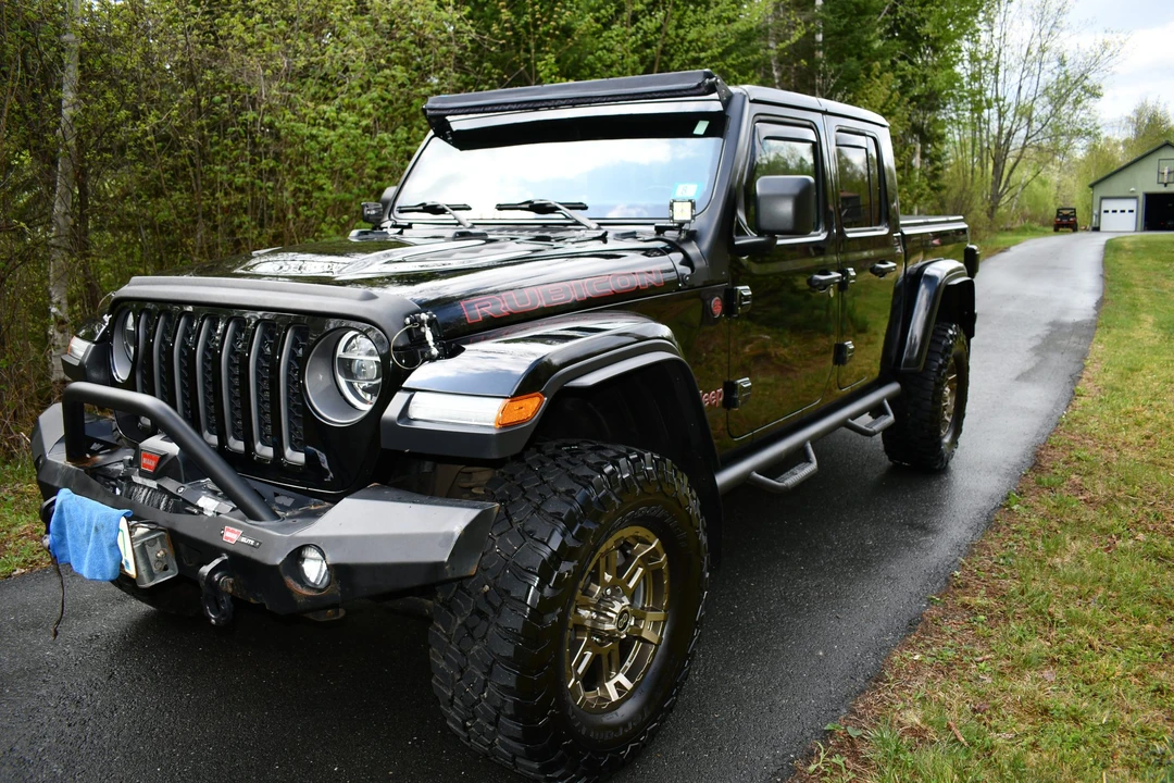 2020 Jeep JT Gladiator - Image 2 of 31