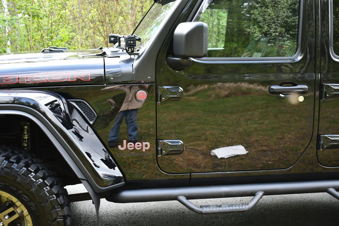 2020 Jeep JT Gladiator - Image 14 of 31