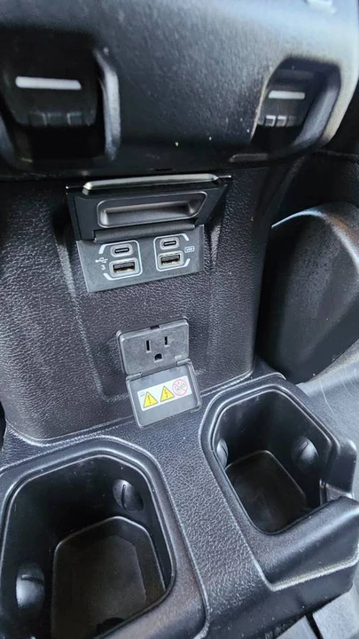 2020 Jeep JT Gladiator - Image 12 of 24