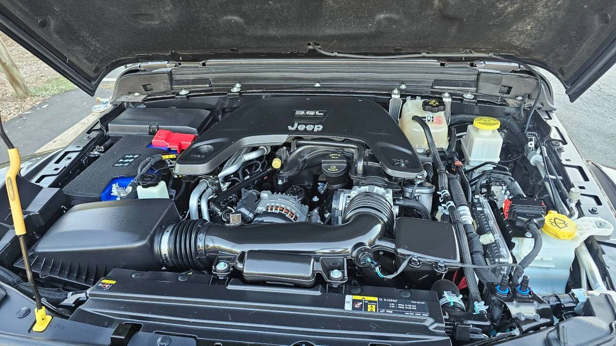 2020 Jeep JT Gladiator - Image 16 of 24