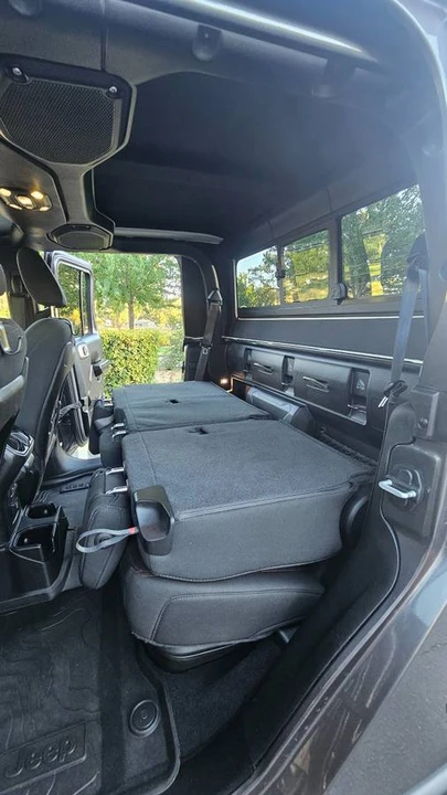 2020 Jeep JT Gladiator - Image 10 of 24