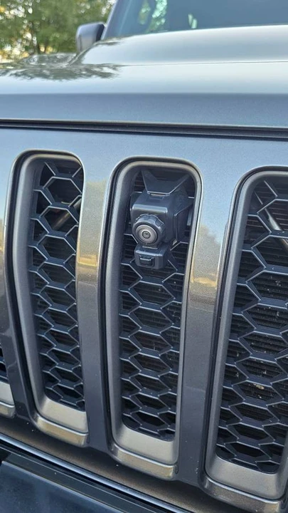 2020 Jeep JT Gladiator - Image 15 of 24