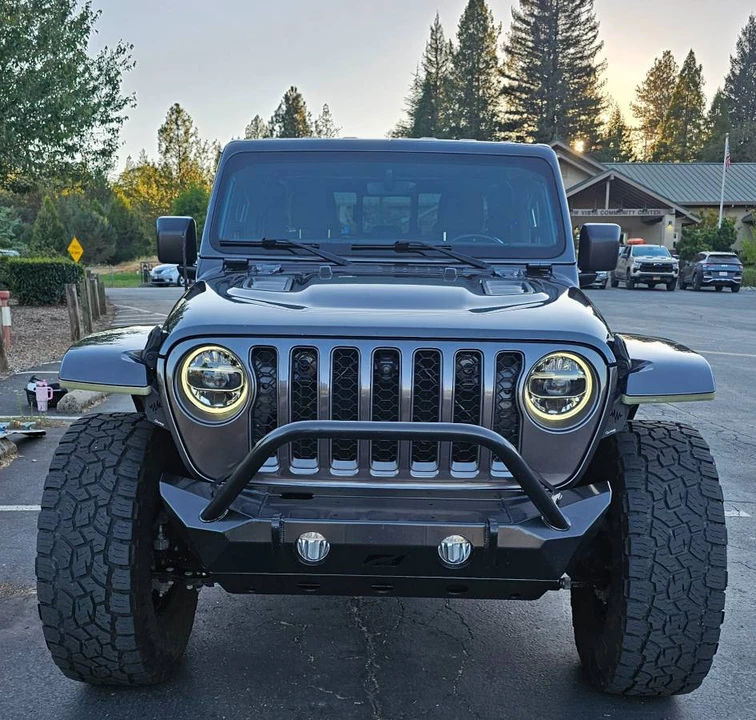 2020 Jeep JT Gladiator - Image 20 of 24