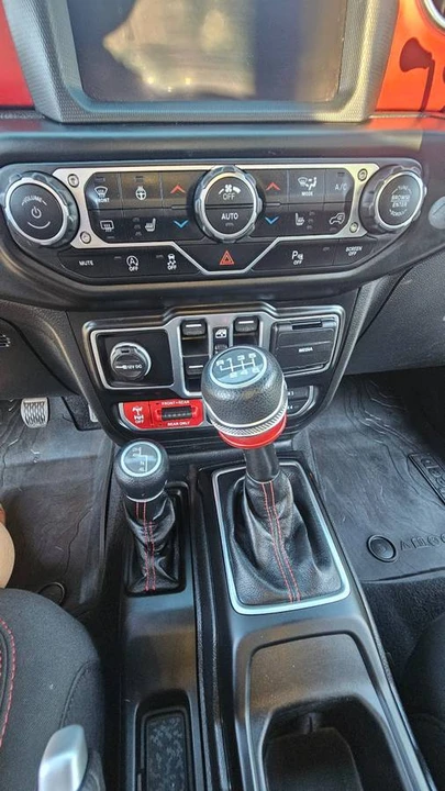 2020 Jeep JT Gladiator - Image 8 of 24