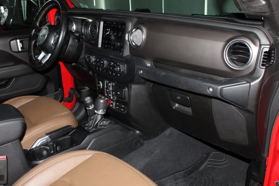 2020 Jeep JT Gladiator - Image 12 of 20