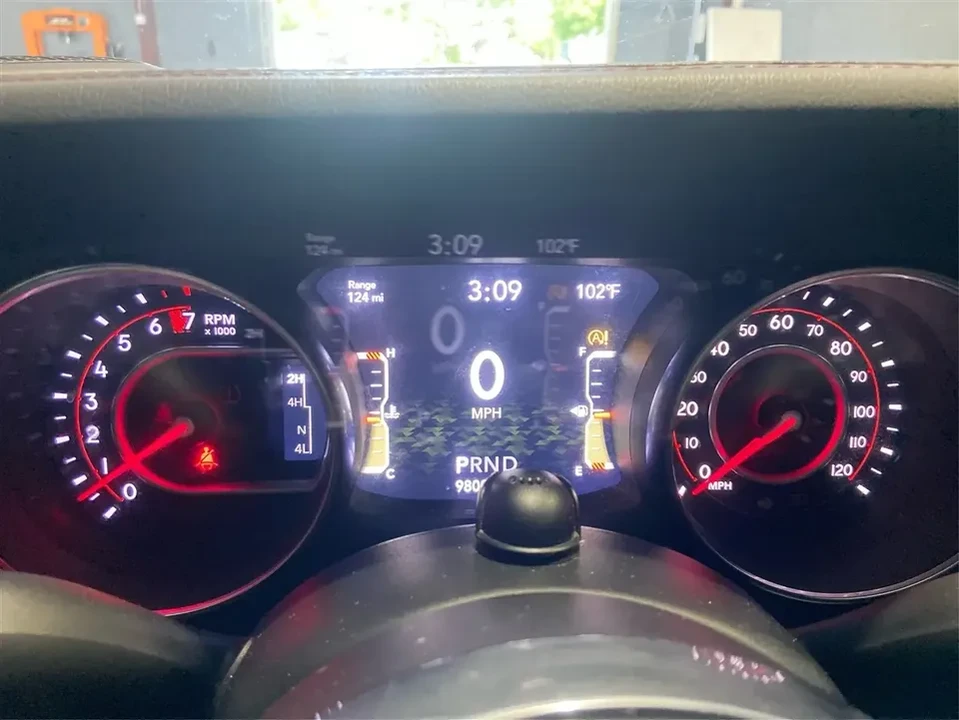 2020 Jeep JT Gladiator - Image 16 of 20