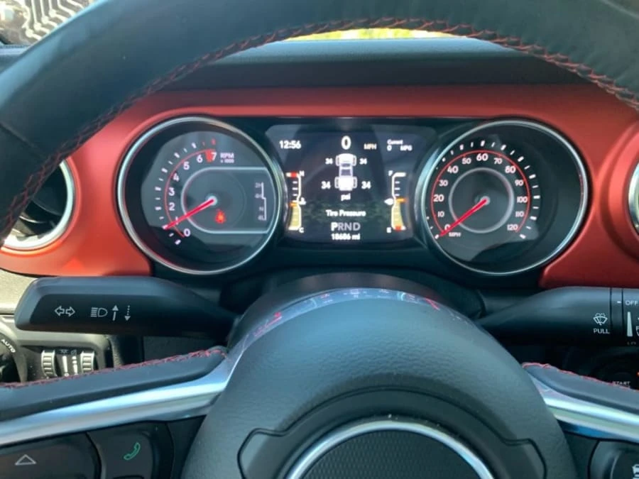 2020 Jeep JT Gladiator - Image 24 of 30