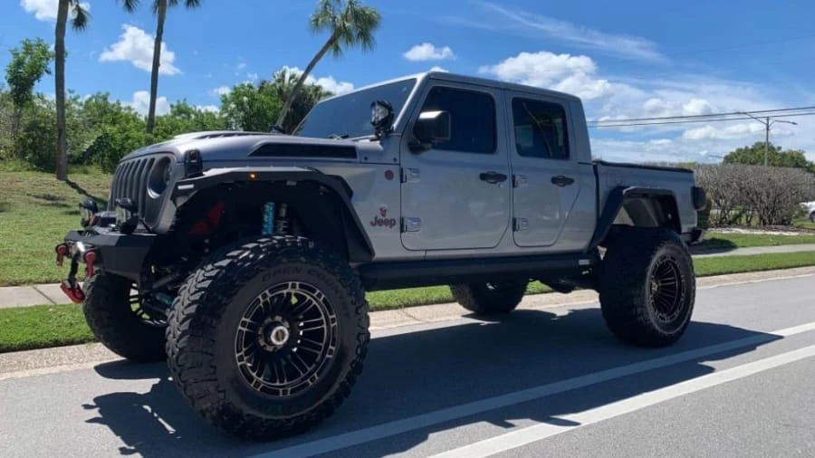 2020 Jeep JT Gladiator - Image 15 of 30