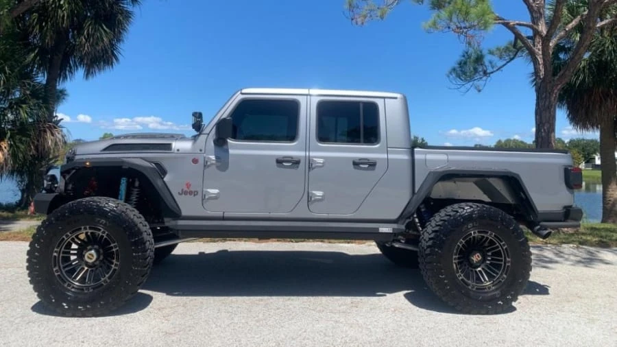 2020 Jeep JT Gladiator - Image 14 of 30