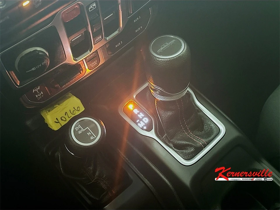 2020 Jeep JT Gladiator - Image 16 of 21