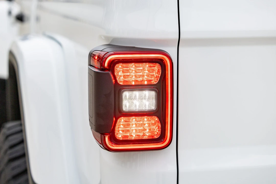 2020 Jeep JT Gladiator - Image 15 of 31