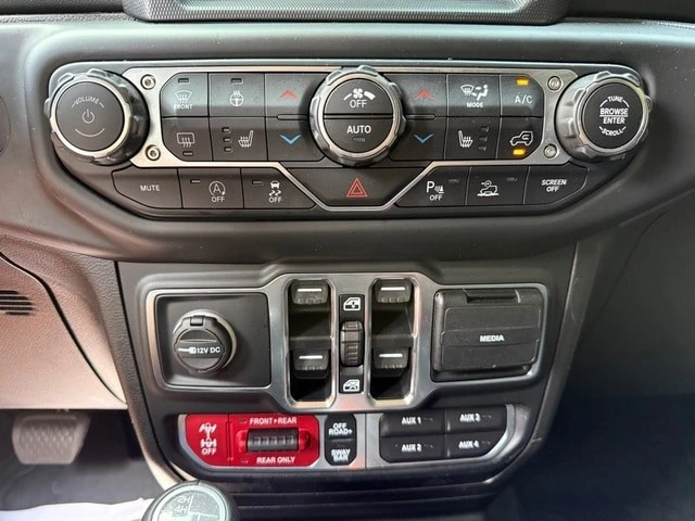 2020 Jeep JT Gladiator - Image 27 of 31