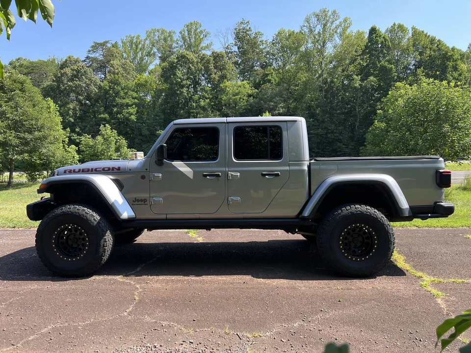 2020 Jeep JT Gladiator - Image 2 of 8