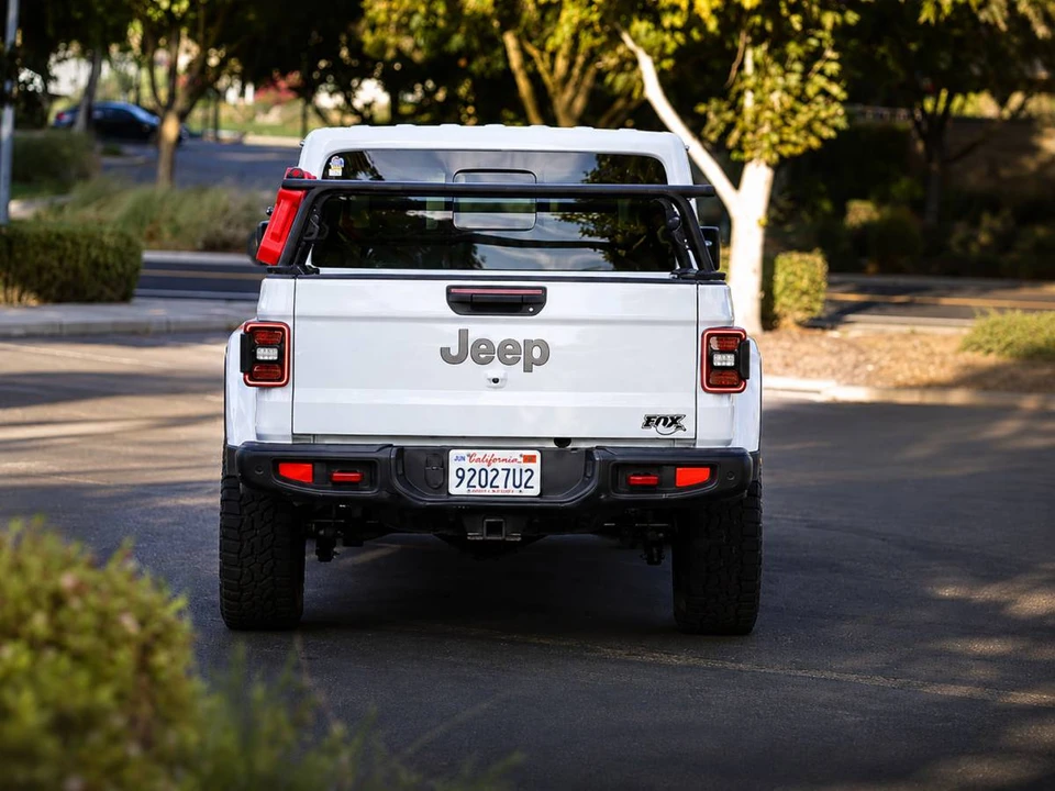 2020 Jeep JT Gladiator - Image 9 of 24