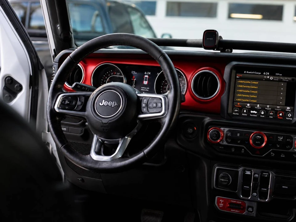 2020 Jeep JT Gladiator - Image 23 of 24