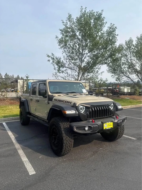 2020 Jeep JT Gladiator - Image 2 of 10