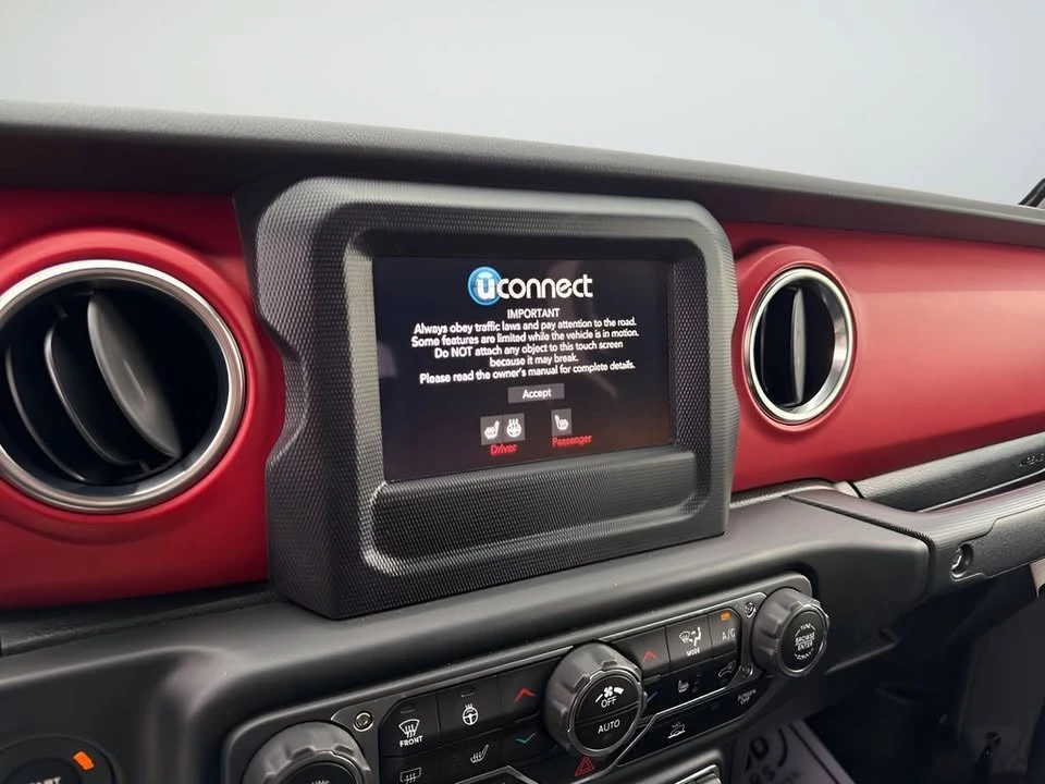 2020 Jeep JT Gladiator - Image 18 of 19