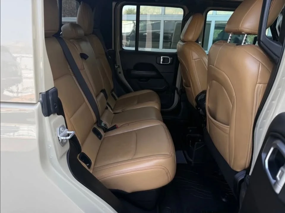 2020 Jeep JT Gladiator - Image 15 of 17