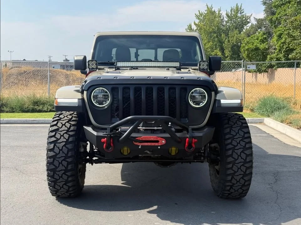 2020 Jeep JT Gladiator - Image 2 of 17