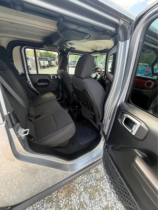 2020 Jeep JT Gladiator - Image 9 of 11
