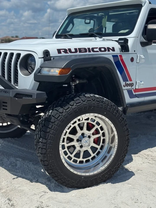 2020 Jeep JT Gladiator - Image 16 of 16