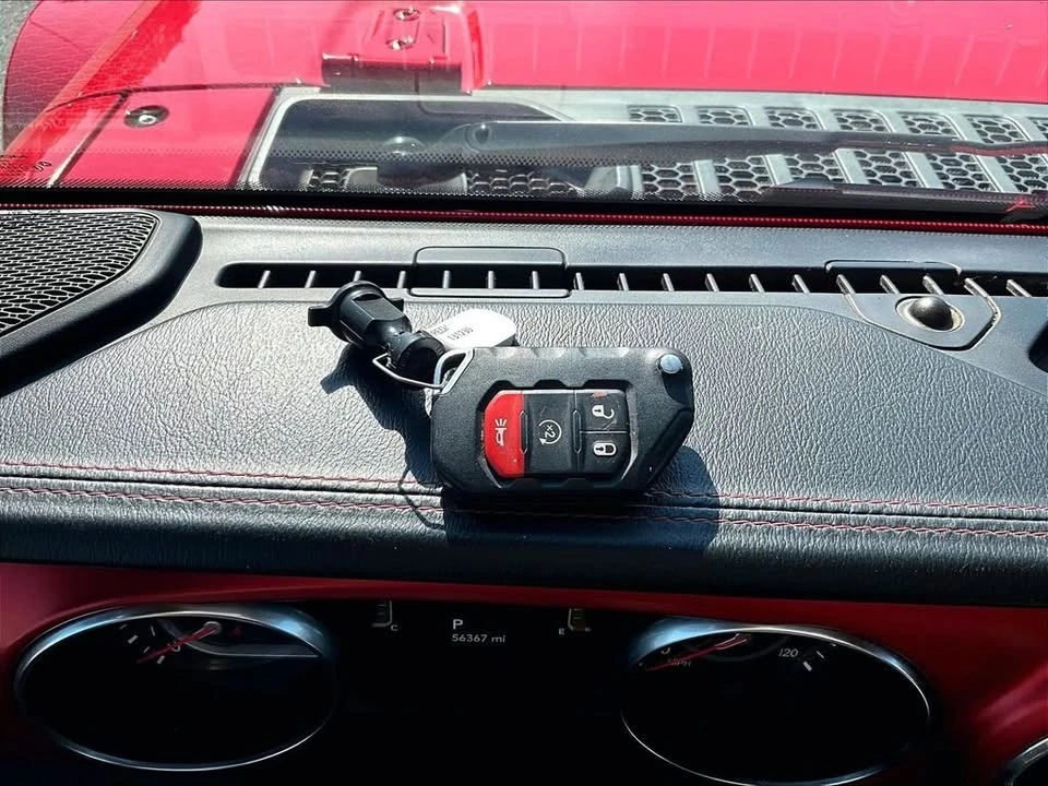 2020 Jeep JT Gladiator - Image 11 of 20
