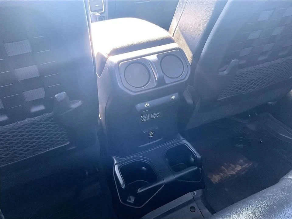 2020 Jeep JT Gladiator - Image 19 of 20