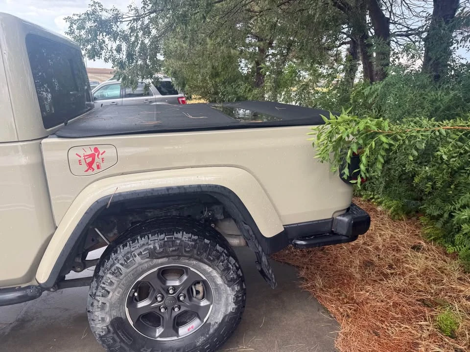 2020 Jeep JT Gladiator - Image 2 of 9